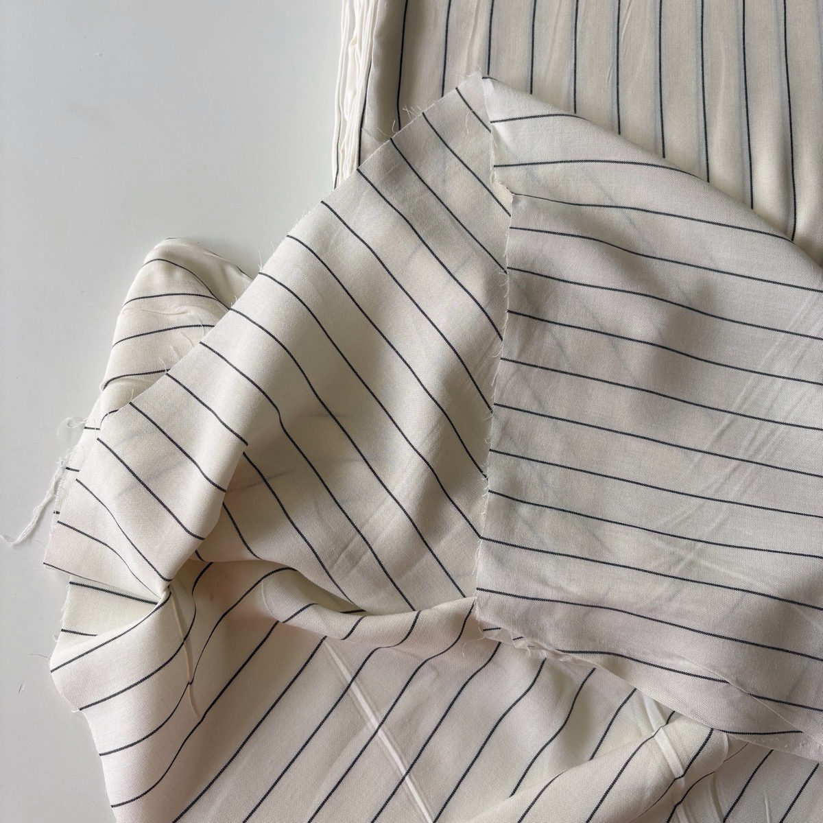 Viscosa YD stripes off white 4